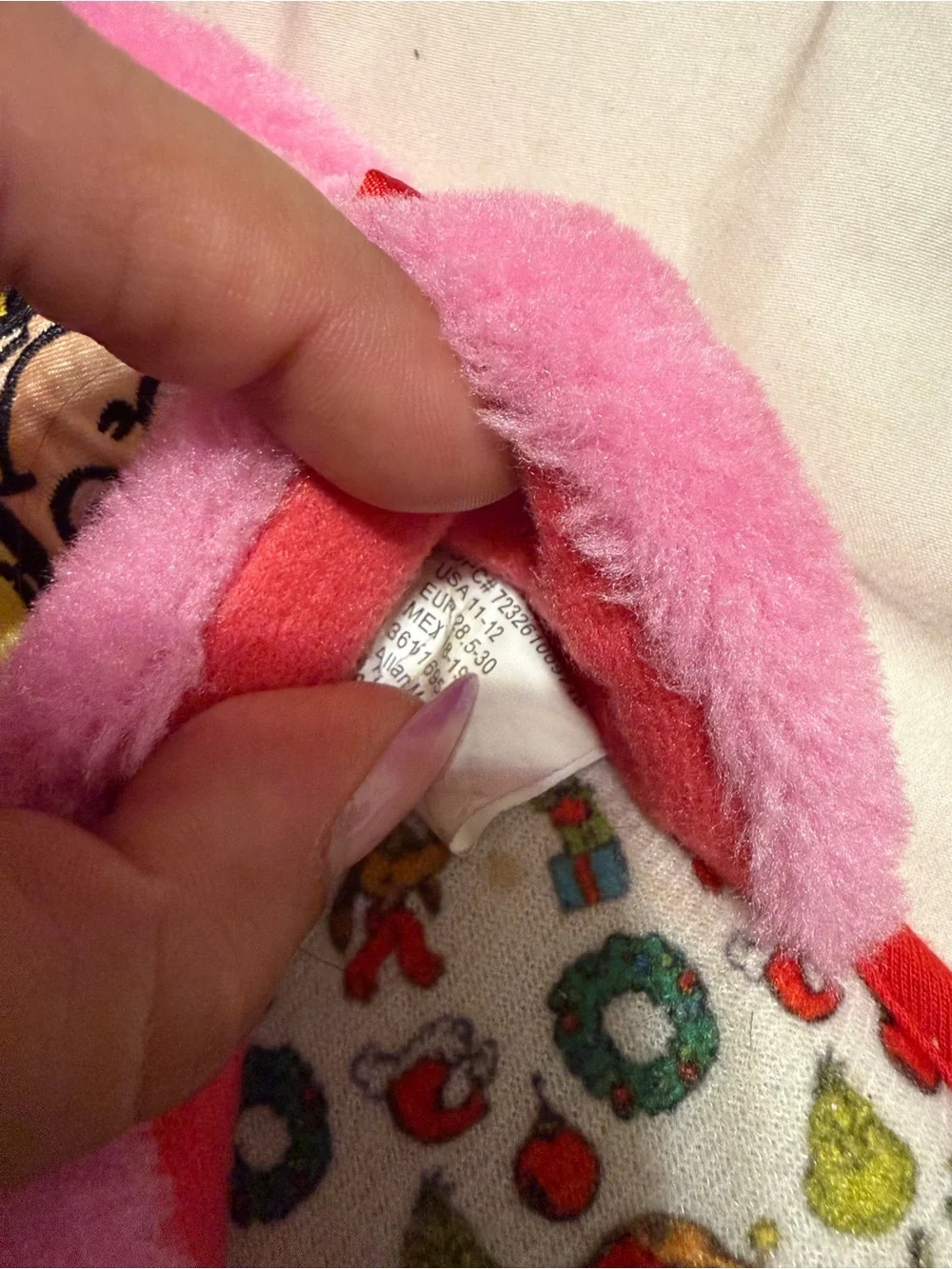 The Grinch - Cindy Lou Pink Fuzzy Slippers with Red Bow